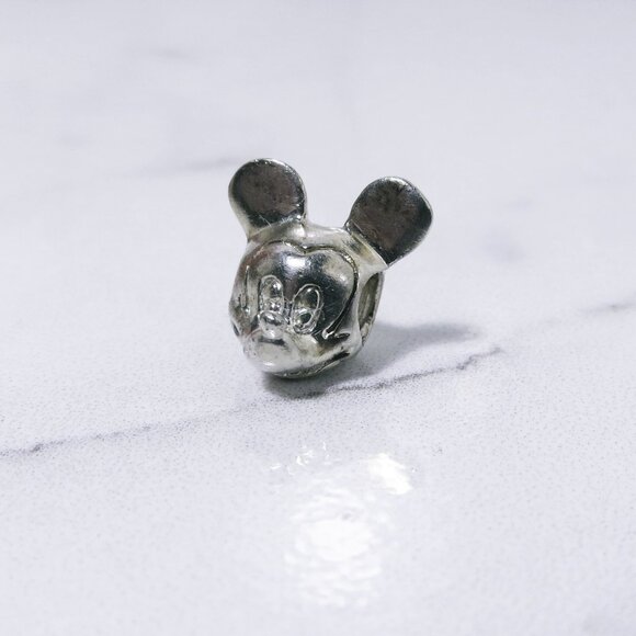 Mickey Mouse Solid Sterling Silver Traditional Slider Bracelet Charm - Picture 2 of 4